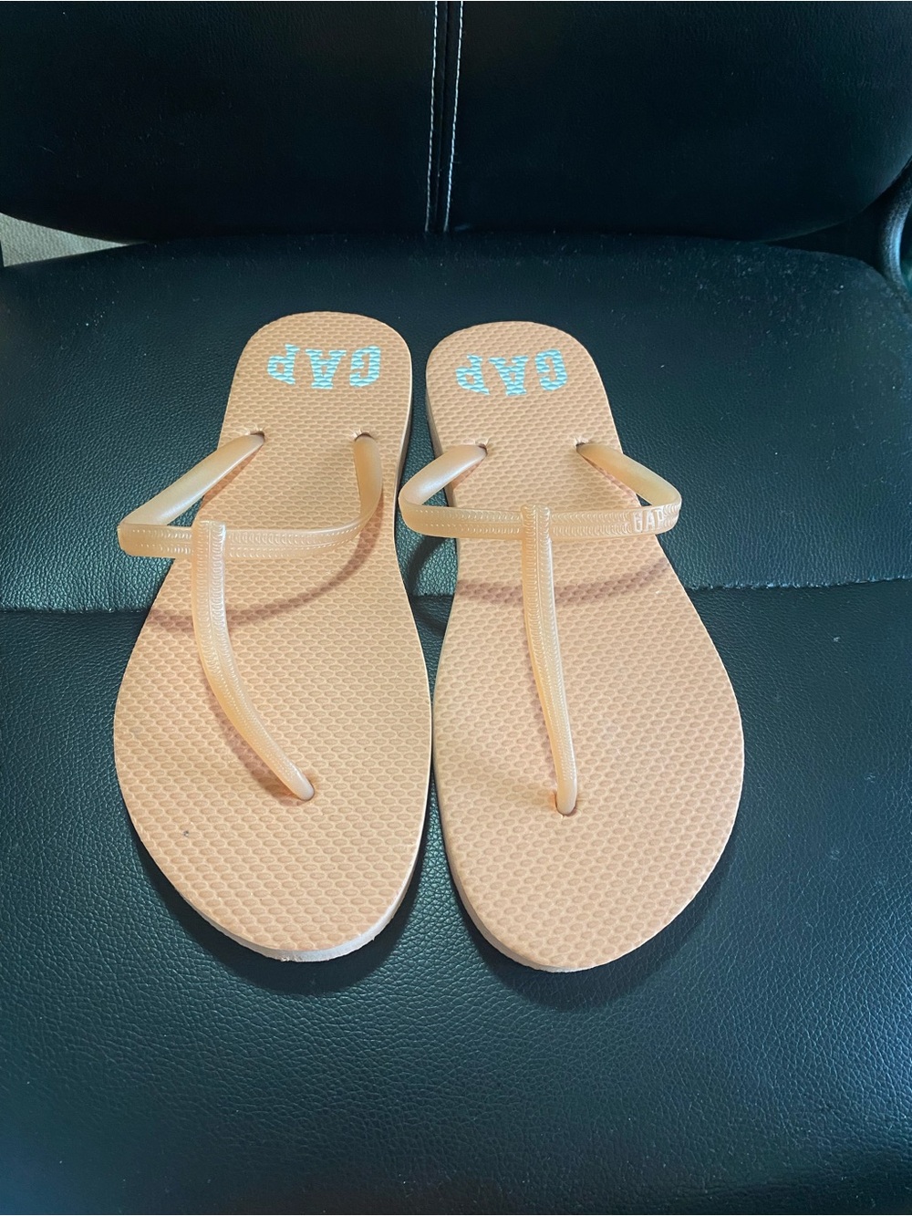 GAP Women’s Tan T-Strap Sandals with Logo Size 9